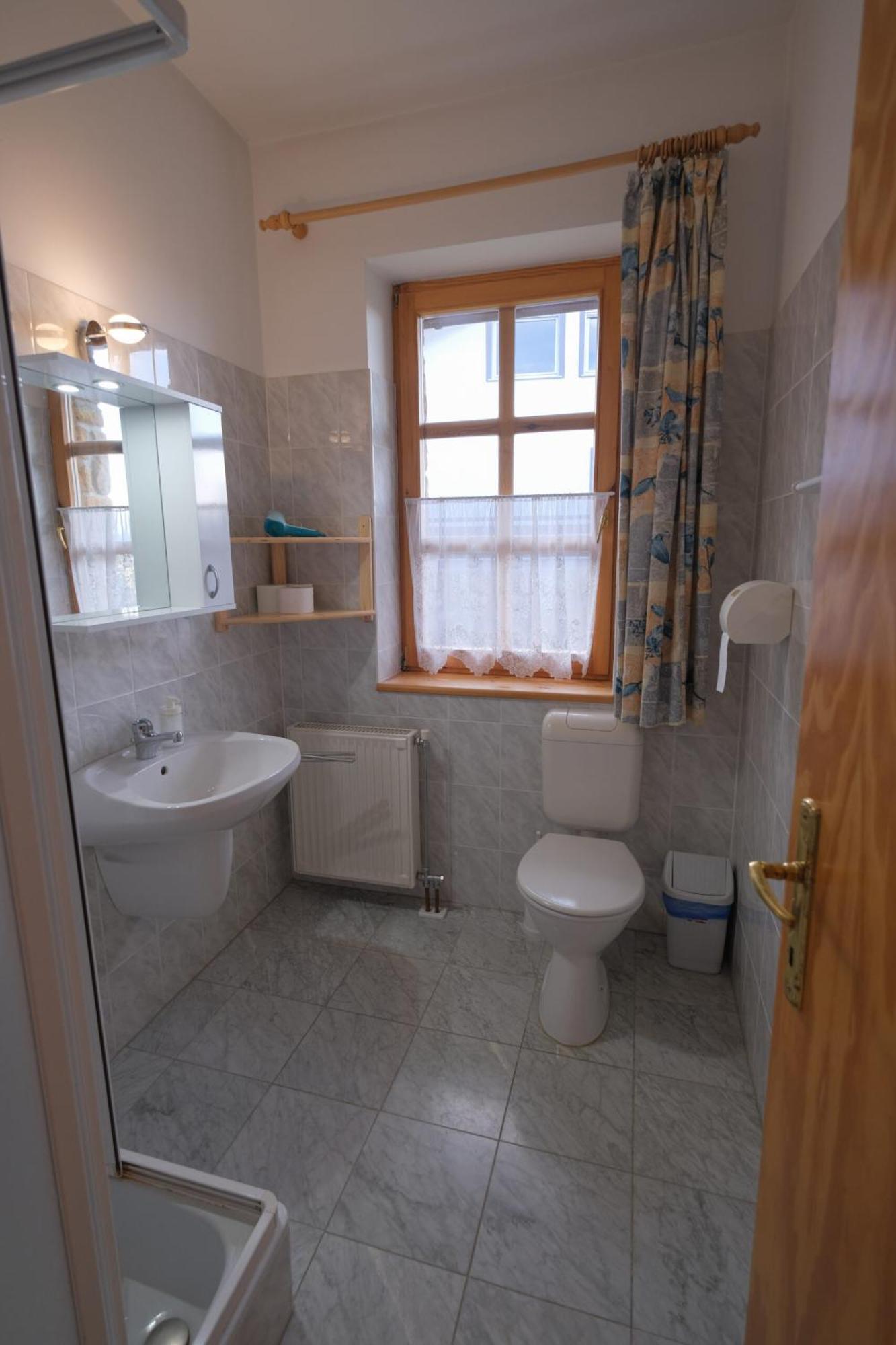 Donauresidenz Apartment Dunabogdany ภายนอก รูปภาพ