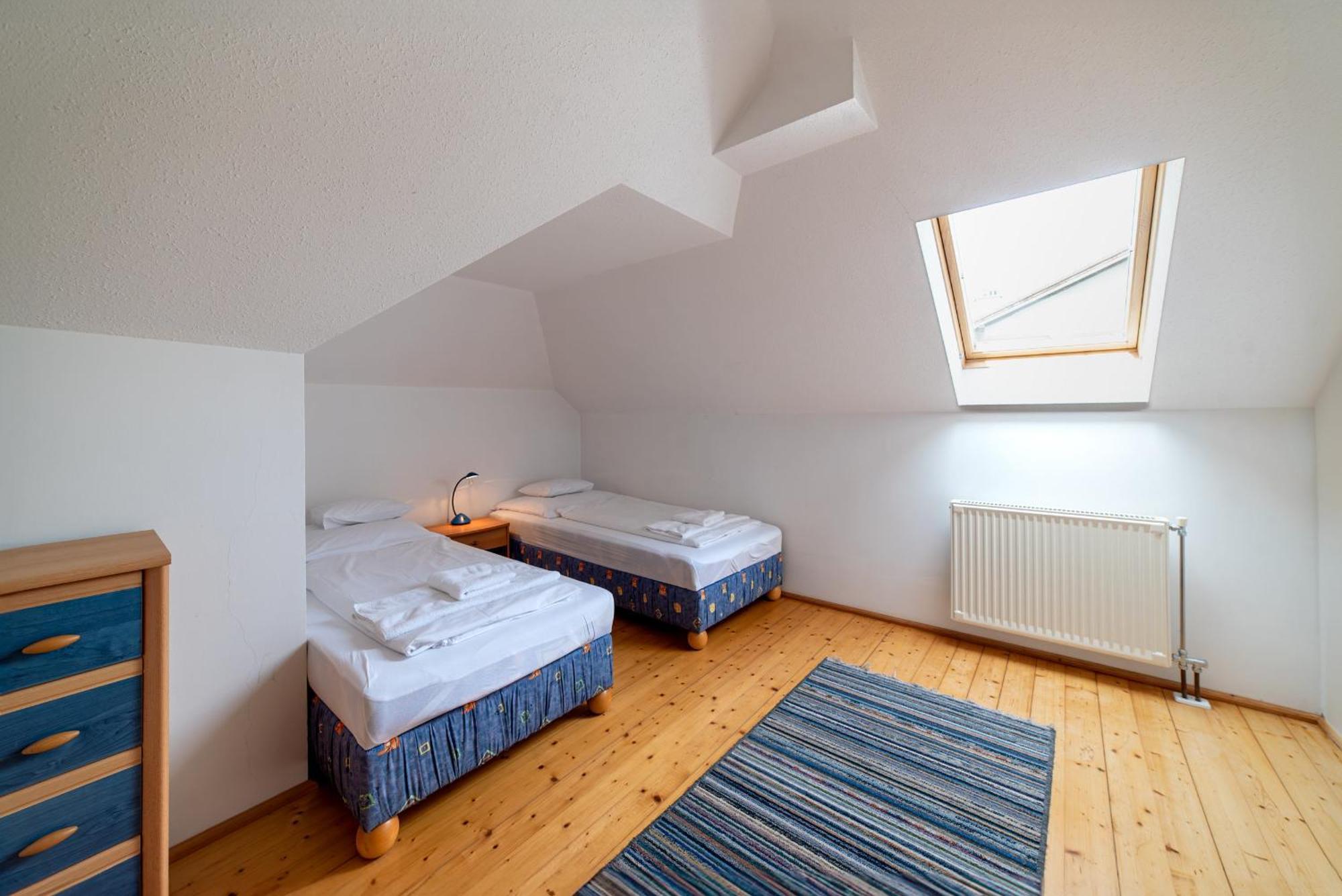 Donauresidenz Apartment Dunabogdany ภายนอก รูปภาพ